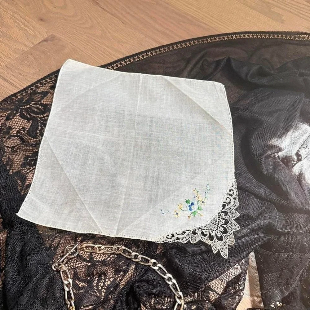 Vintage handkerchief scarf‎ bundle